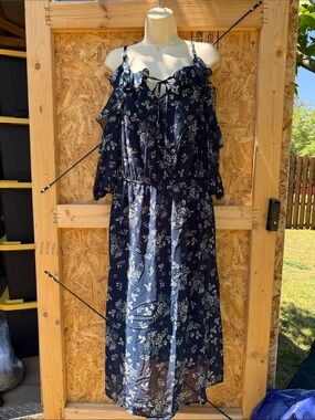 Liberty Love Navy Floral Cold-Shoulder Maxi Dress